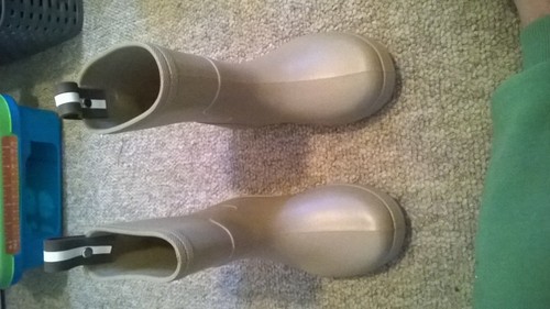 Child size wellies - 7,