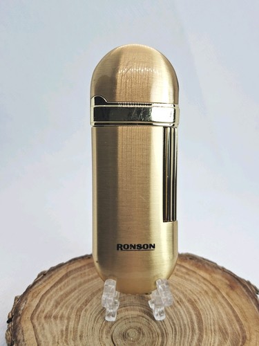 Lovely vintage gold ronson - gold,