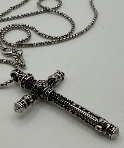 Cross skulls pendant necklace - cross,