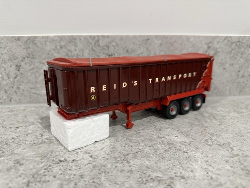 Corgi tri axle bulk tipper - tri-axle,