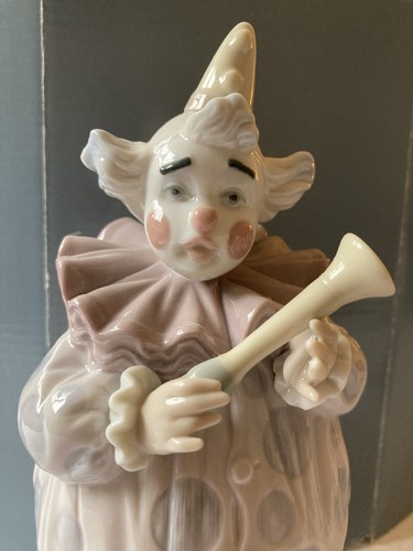 Lladro the show - lladro, begins”