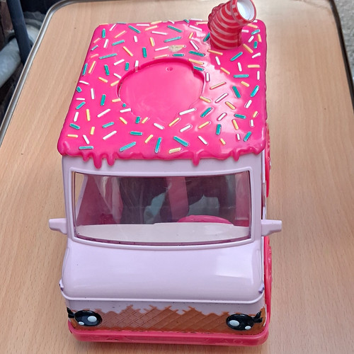 Yummiland pink ice cream - ice,