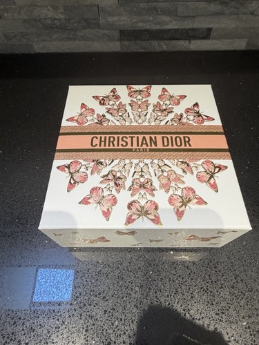 Dior butterfly gift - butterfly, box