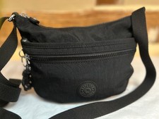 KIPLING LIVE.LIGHT small black
