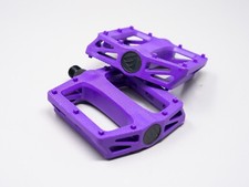 9/16 inch Coloured Pedals