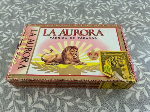 Vintage aurora cigar - aurora,