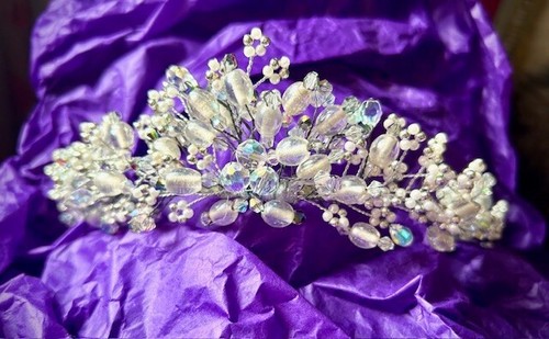 Beautiful hand made swarovski - beautiful,