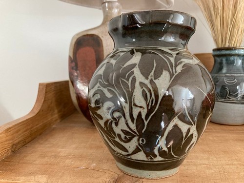 Miranda thomas black carved - black,