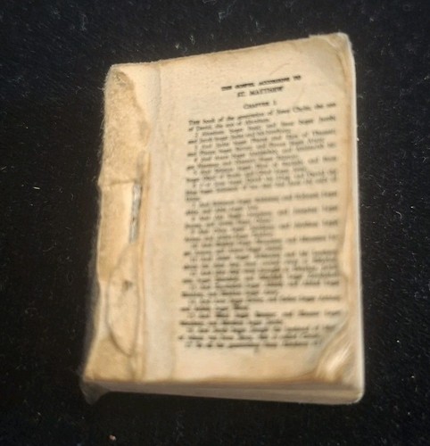 Miniature bible missing - miniature,