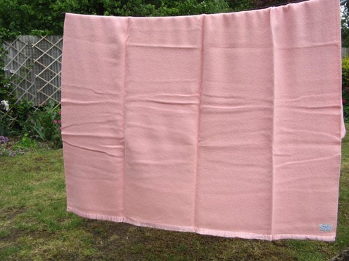 Pink wool blanket dormy - wool,