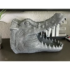 Grey alligator head - grey, statue