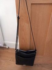 L.CREDI LADIES BLACK CROSSBODY BAG very good used condition