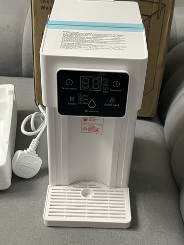 Hot water dispenser quick - hot,