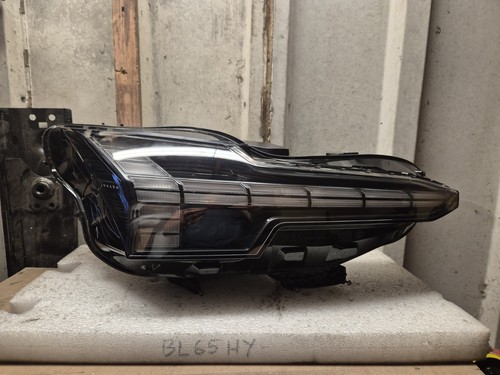 Volvo ex30 drivers headlight - ex30,