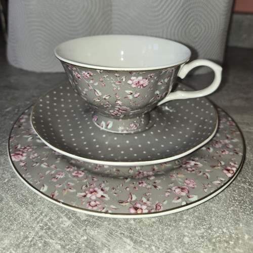 Katie alice floral - alice, decorated