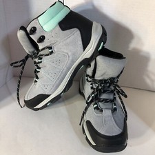 Women’s Adventuridge Hiking