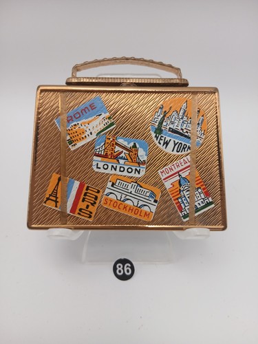 Beautiful vintage travel case - beautiful,