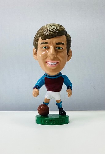 Non corinthian martin peters - corinthian,