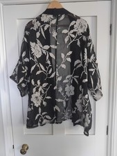 KIMONO SIZE MEDIUM