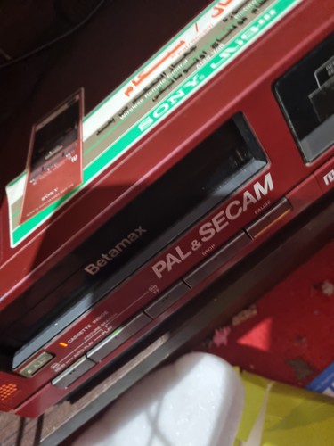 Sony red pal - pal, betamax