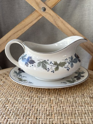 Royal doulton burgundy design - royal,