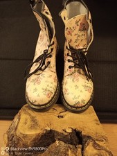 Dr Martens Pink flower