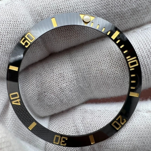 Black ceramic watch - black,