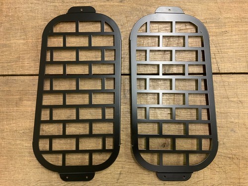 Rear corner window guards - rear,