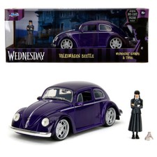 Jada Wednesday Volkswagen Beetle w/Figure & Thing 1:24 Diecast Car 253255076