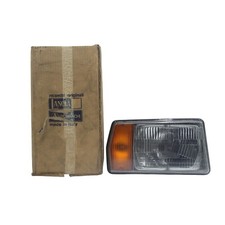 FRONT RIGHT HEADLIGHT FOR