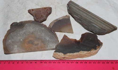 Rough rock mineral 865 - rough,