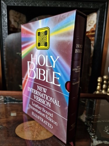 Holy bible new - new, international