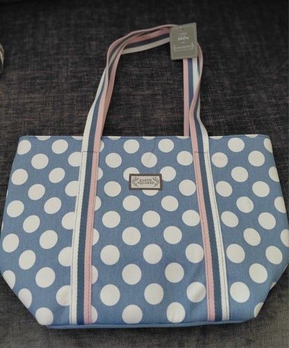 New earth squared white spotty - new,