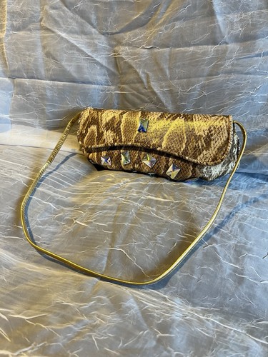 Shimmery snakeskin magnetic - snakeskin,