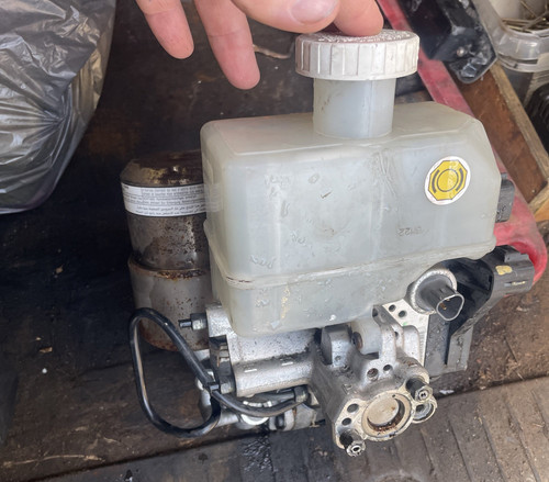 Mitsubishi shogun abs pump - shogun,