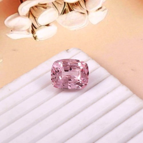 Natural padparadscha sapphire - padparadscha,
