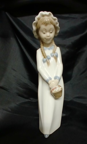 Nao lladro girl - lladro,