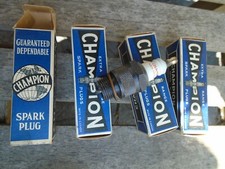 4 x  VINTAGE CHAMPION  Model 7, 18mm  SPARKING  PLUGS NOS  1/2" reach spark plug
