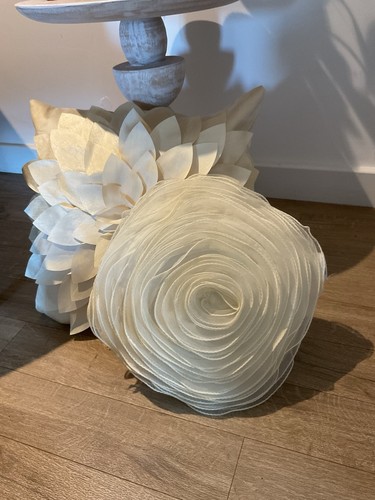Floral accent cushions 3d - accent, –
