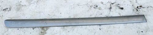 8e0853964 molding door rear - molding,