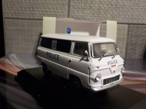 Model van ford 400e police - model, van,