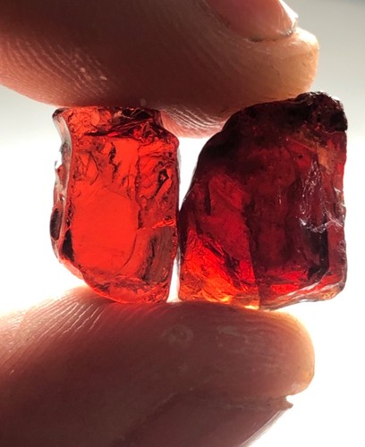 Rhdolite garnet rough - rhdolite,