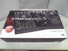 NATIVE INSTRUMENTS TRAKTOR KONTROL S2 MK3 DJ Controller