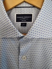 BNWOT Charles Tyrwhitt Shirt Large Non Iron