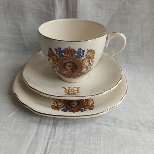 Royal leighton ware queen - royal,
