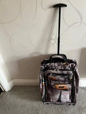 5 Cities suitcase used only once