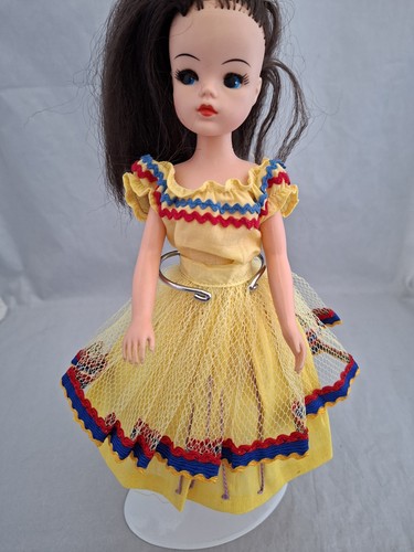 Vintage 1970s tammy - sindy, doll