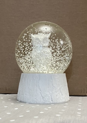 Vintage large white owl - large, snow