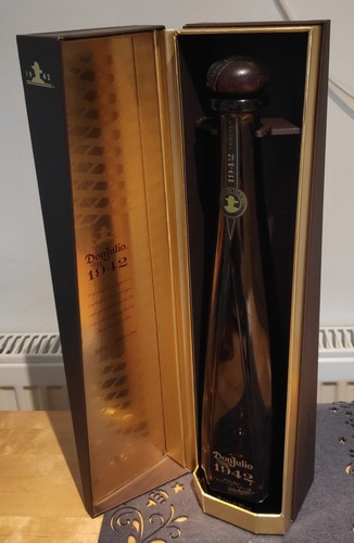 Don julio 1942 - julio, empty