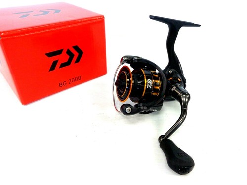 Daiwa 2000 black - black, gold